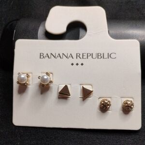 Banana Republic Gold and White Minimalist Earrings Set